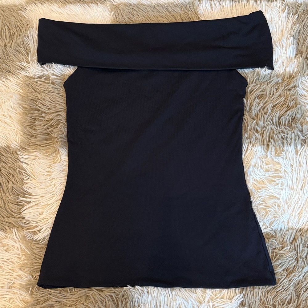 ARITZIA Off-Shoulder Black Top